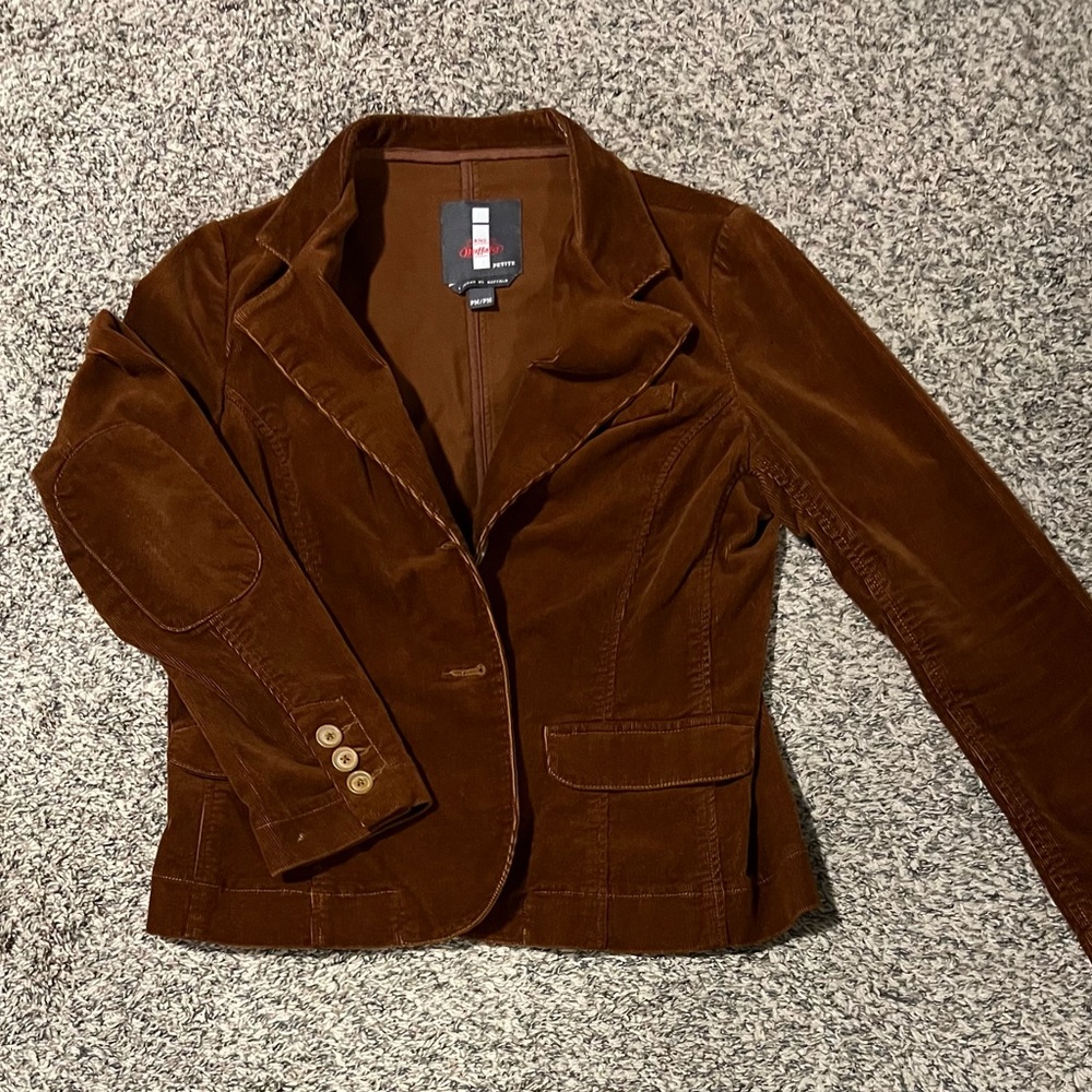Courderoy women’s blazer/jacket.  Super cute, just too small for me.